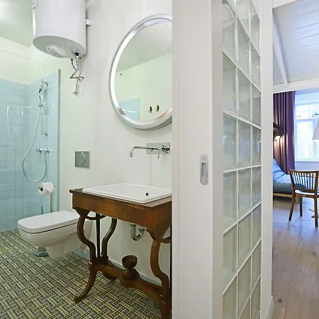 Tromostovje 아파트