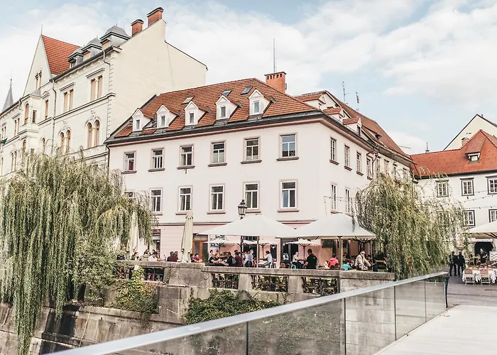 Apartament Tromostovje