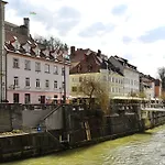 Tromostovje Lägenhet